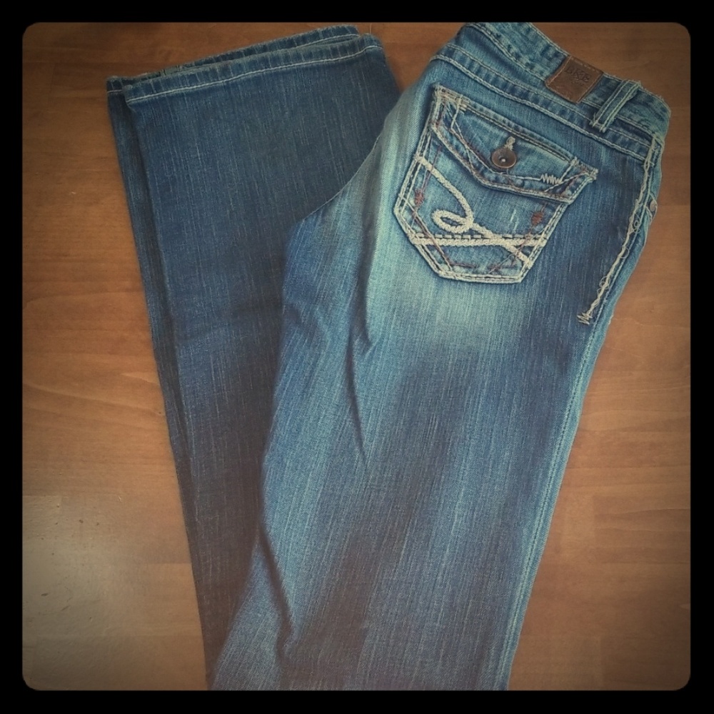 BKE Stella Stretch 27 × 37.5